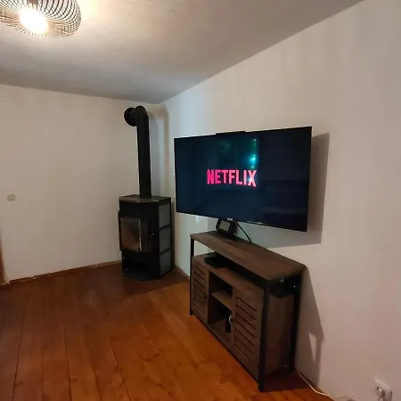 Gemuetliche Ferienwohnung Mit Kamin Und Garten Гармиш-Партенкирхен Экстерьер фото
