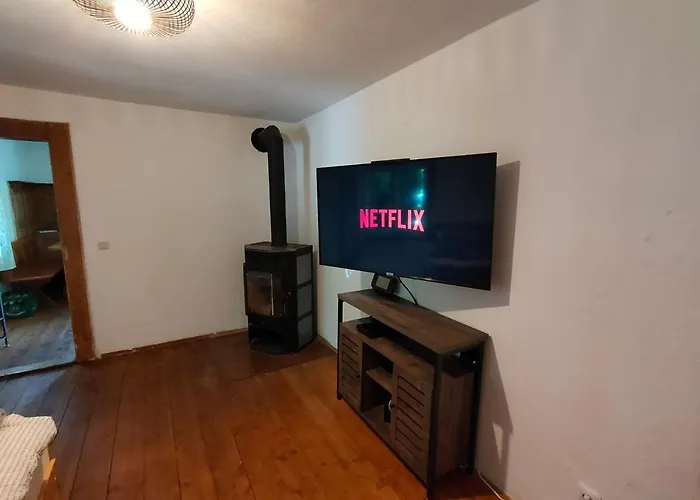 Gemuetliche Ferienwohnung Mit Kamin Und Garten